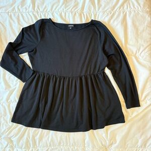 ⭐️ Torrid Babydoll Black Sweatshirt